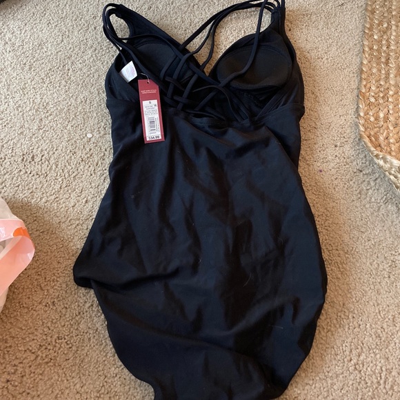 Target Meronaswimsuit - Picture 4 of 4